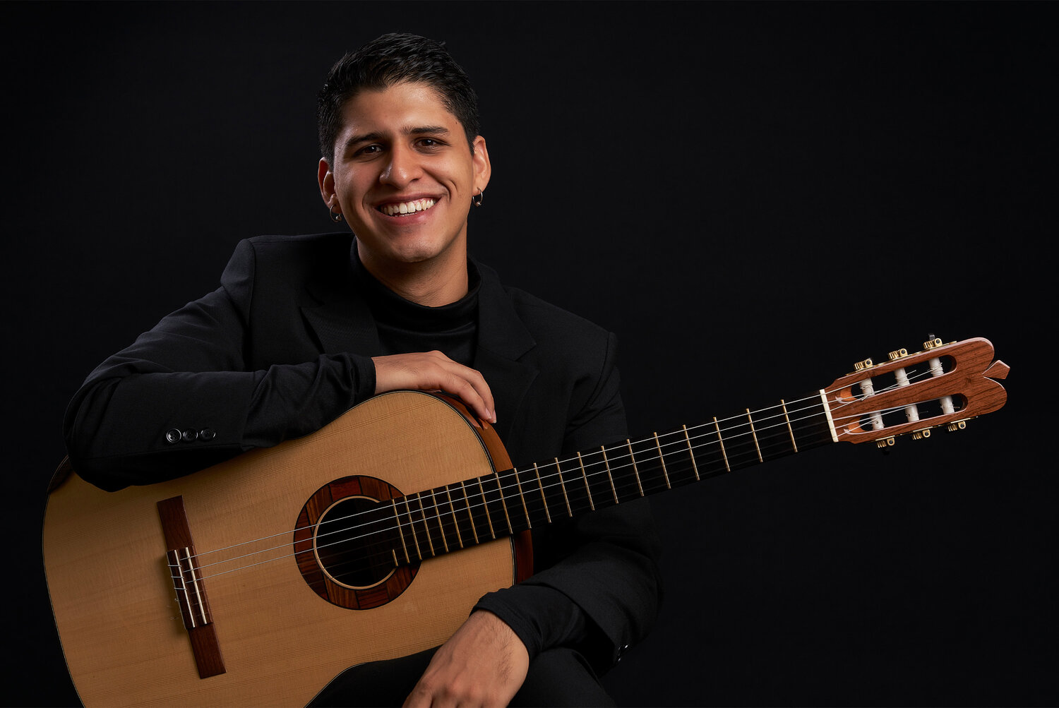 URI guitarist Adrián Montero Moya